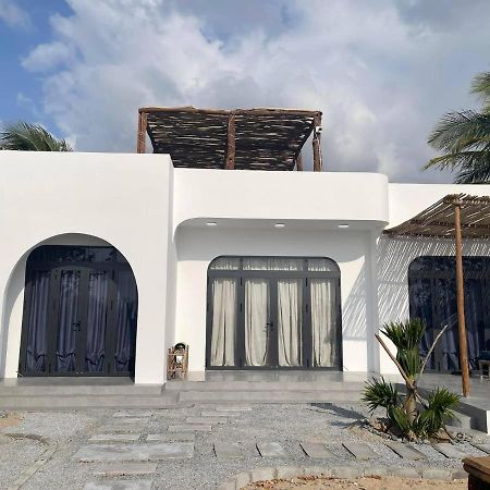 My Hoa Oceanfront Home Ap My Hai Экстерьер фото