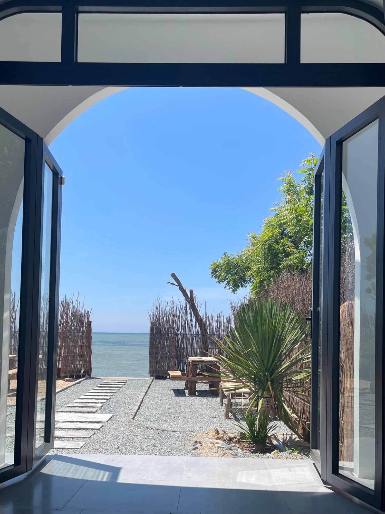 My Hoa Oceanfront Home Ap My Hai Экстерьер фото